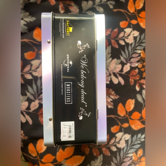 Zombie Bride Lunchbox - Picture 6 of 6